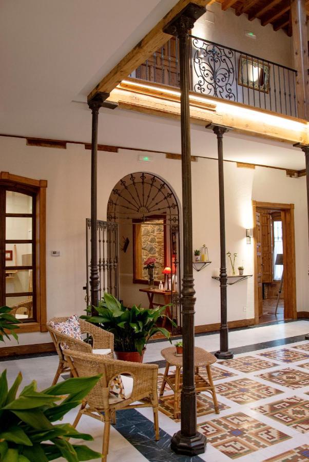 La Casa Del Medico Hosteria Rural Urda Buitenkant foto